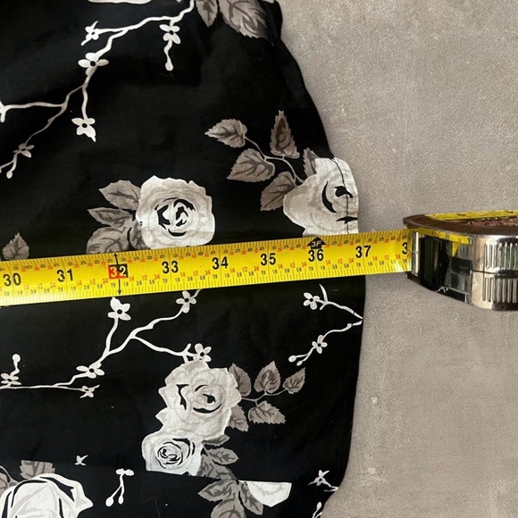 Hell Bunny Retro Flora Dress - Picture 5 of 6